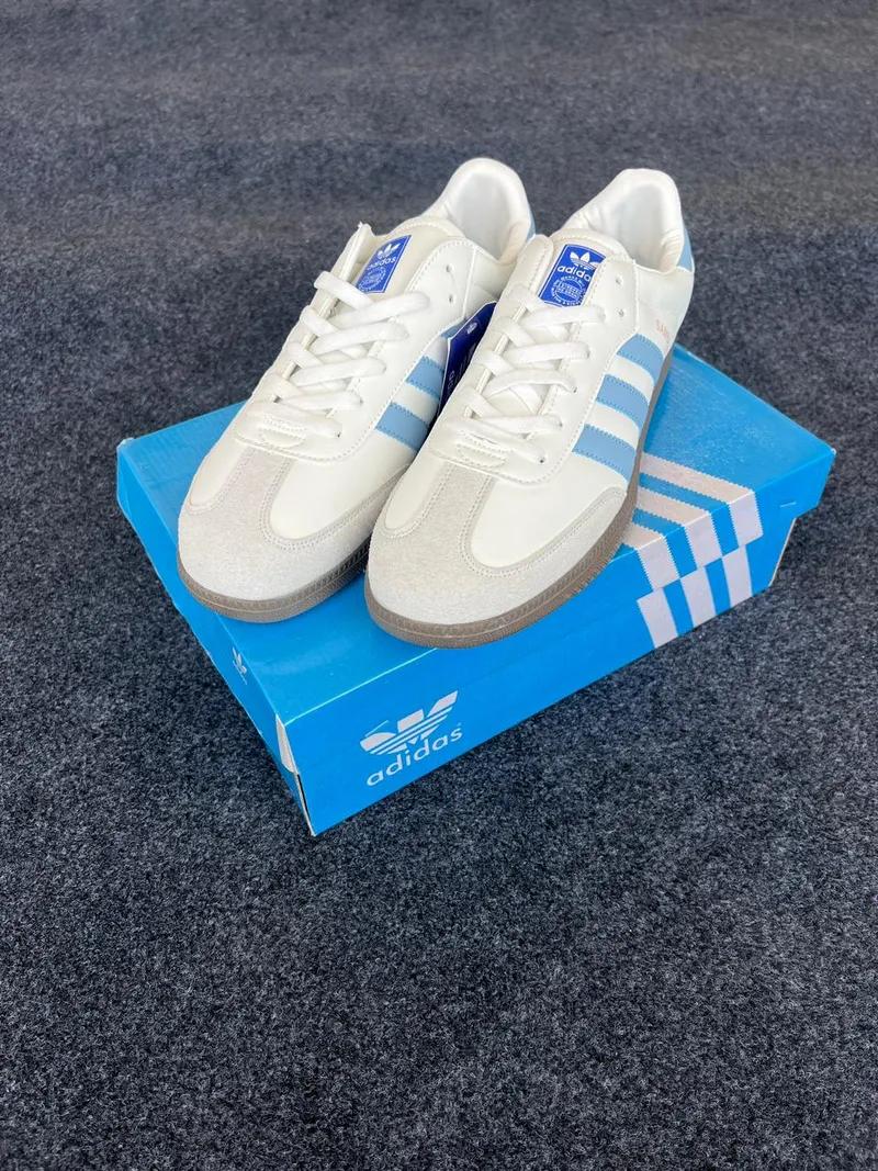 Samba OG - Sky Blue view 8