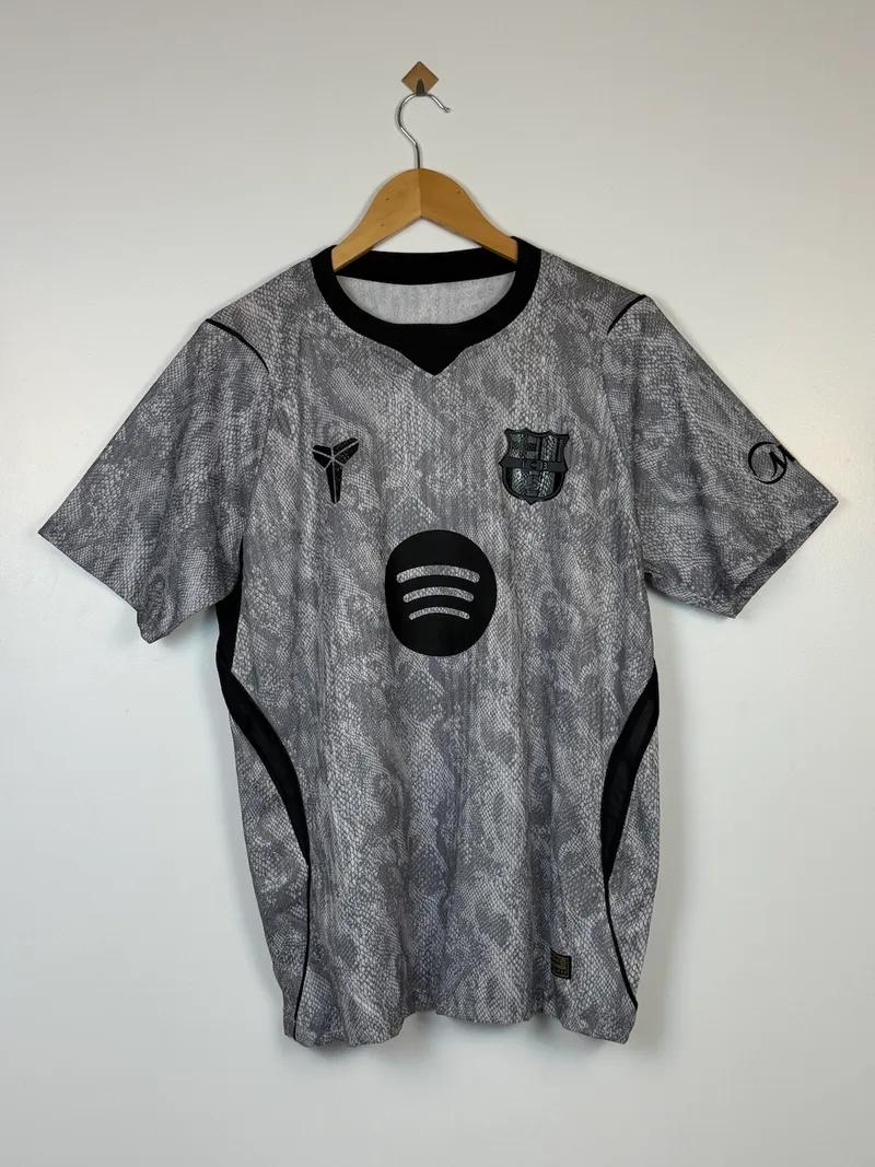 FC Barcelona Goal Keeper kit 2026/27 – Player Edition view 2