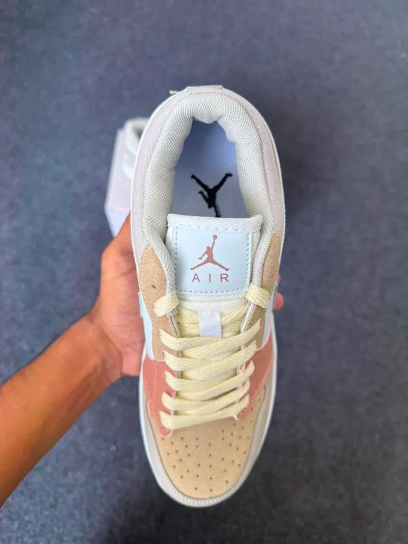 Jordan 1 Low - Milan view 5