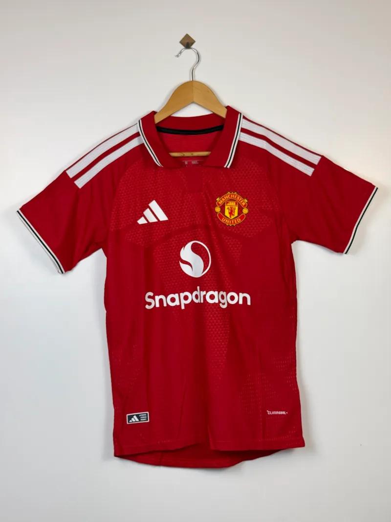 Manchester United Home Jersey 2026/27  – Player Edition view 5