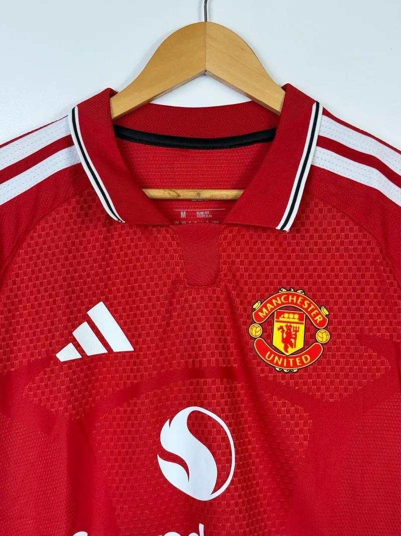 Manchester United Home Jersey 2026/27  – Player Edition view 10