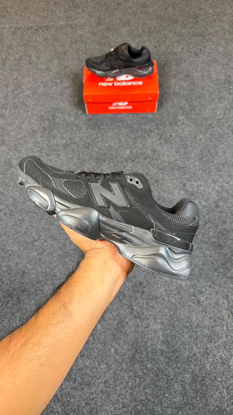 NB 9060 Triple Black view 4