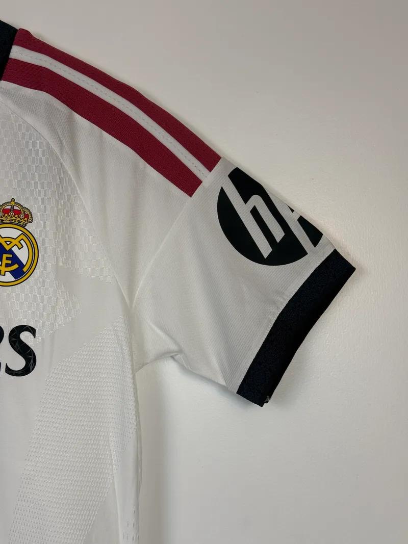 Real Madrid Home Jersey 2026/27  – Player Edition view 9