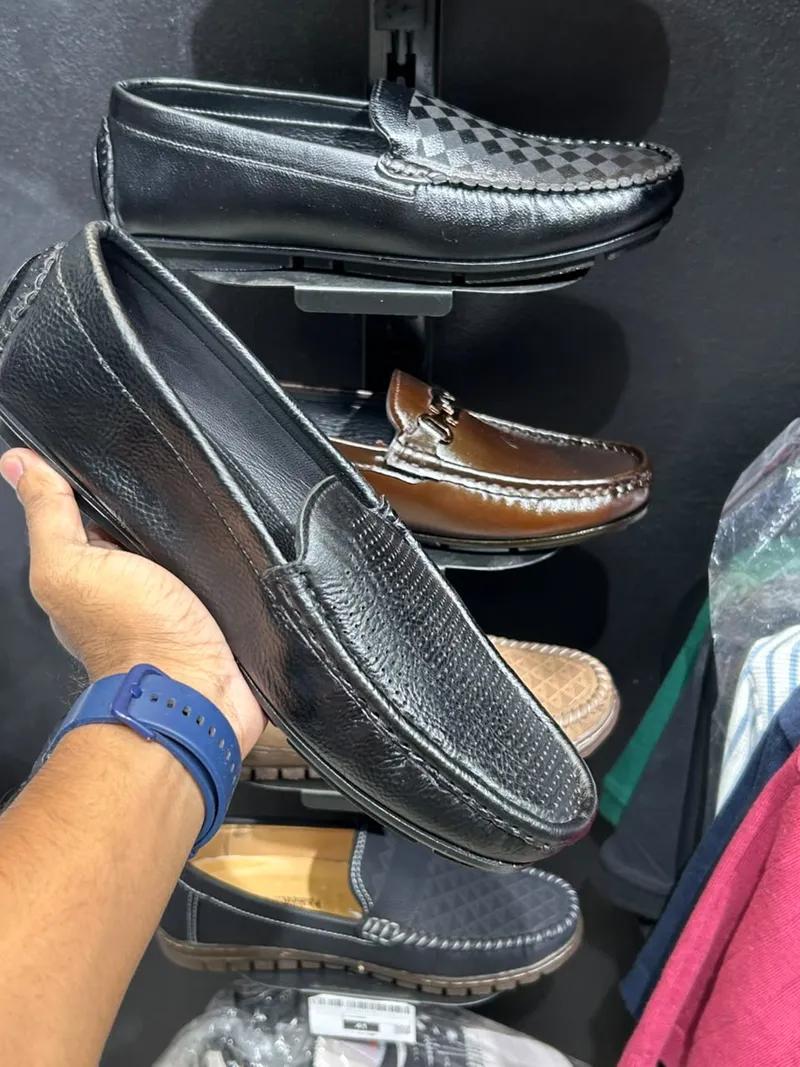 Romano Textured Loafer – Black