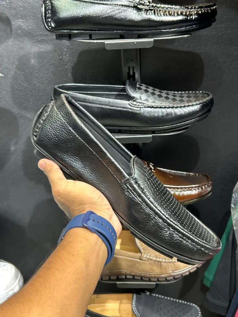 Romano Textured Loafer – Black view 3
