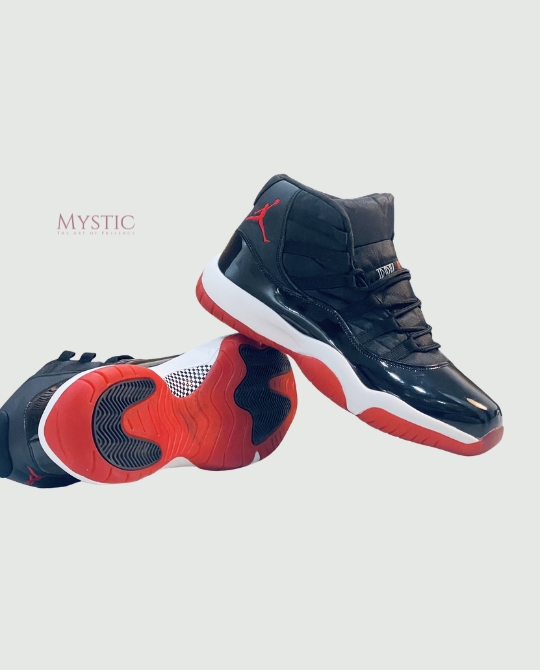 Nike Air Jordan 11 - Black/Red view 4